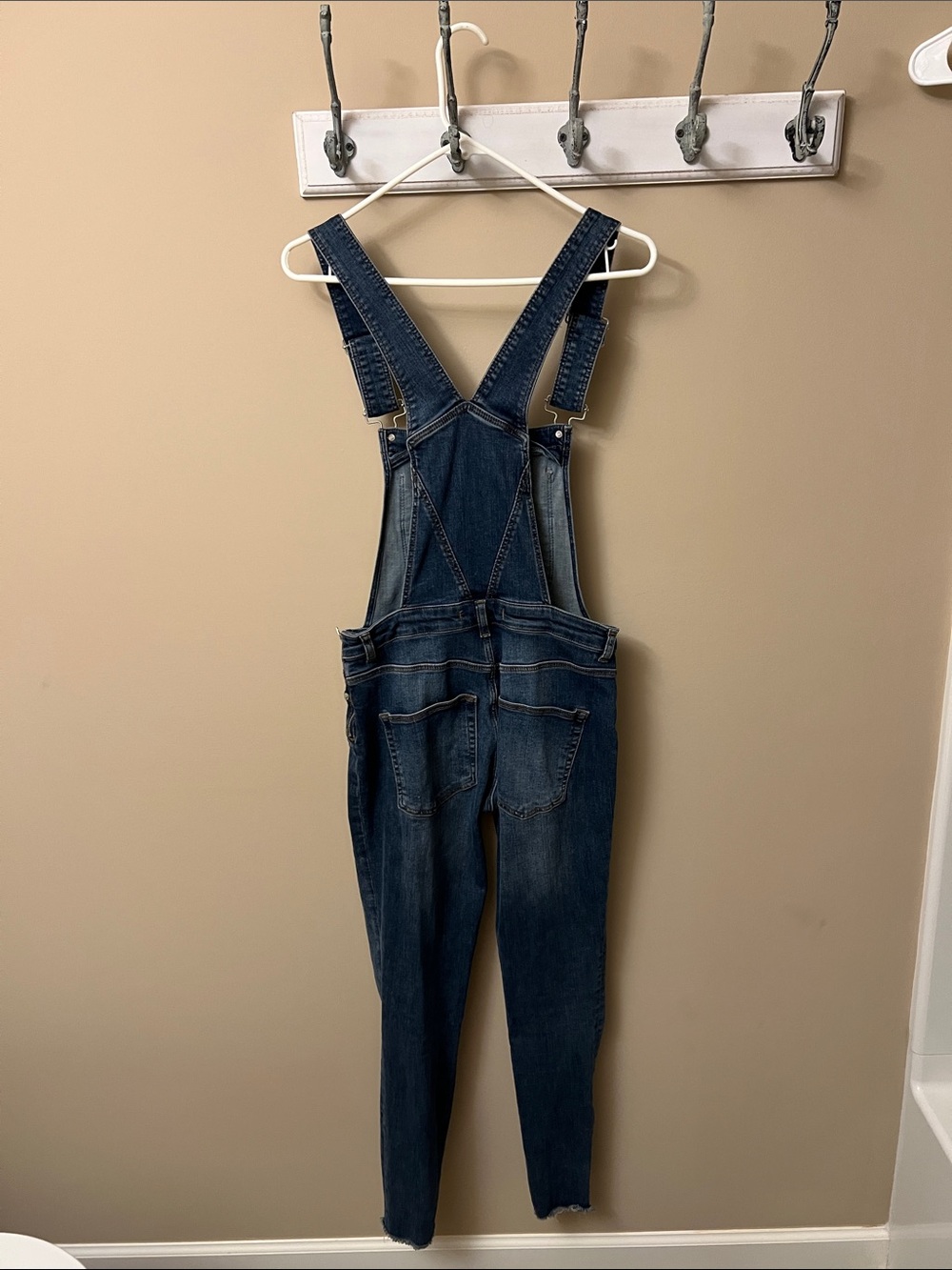 Free People Lexden Denim Bib Overalls size 27R 61855-16525125 - Picture 5 of 11